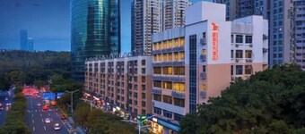 GreenTree Eastern Hotel(Shenzhen Jingtian Metro Station Store)