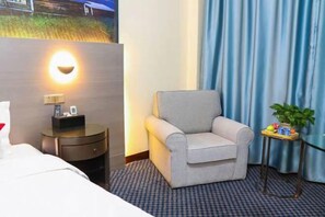 Room - Hongting International Hotel (Zhangye West Station Bell and Drum Tower Branch) (Zhangye)