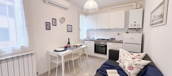 Maison De La Brodeuse by Ca-Sa Check