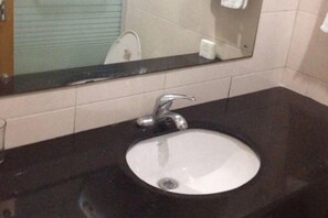 Bathroom - Hushan Wangdu Guest Room (Cixi)