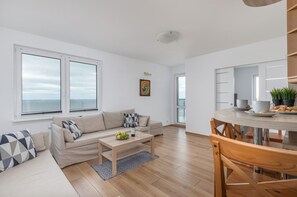 Living room - Testpropertyeight Do not Book (Vila Flor)