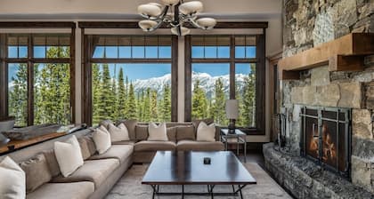 7 Renegade Rd (7-Bedroom Home) with Mountain view by Moonlight Basin Lodging