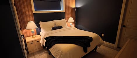 2 bedrooms, desk, iron/ironing board, free WiFi