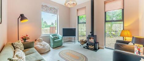 Televisie en een open haard