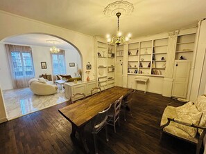 Interior - Magnifique Maison d'artiste | La Maison Aerts (Reims)