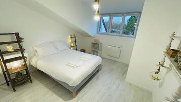 3 chambres, fer et planche Ă repasser, Wi-Fi, draps fournis