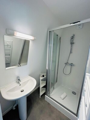 Hair dryer, towels
