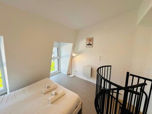 1 makuuhuone, työpöytä, Wi-Fi, vuodevaatteet