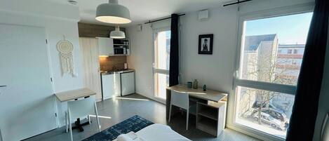 Desk, WiFi, bed sheets, wheelchair access