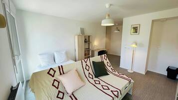 1 chambre, bureau, Wi-Fi, draps fournis