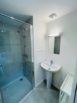 Hair dryer, towels