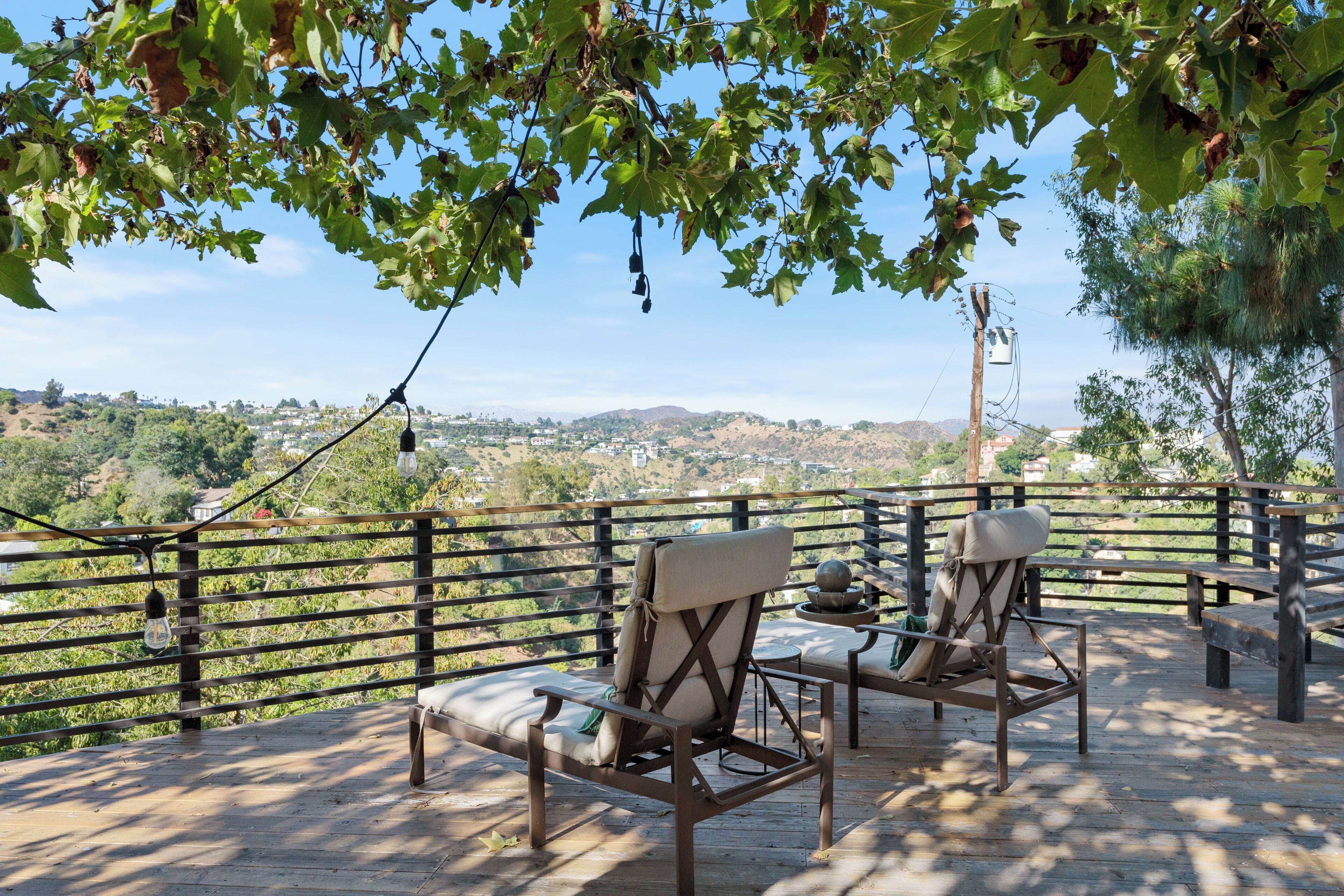 Beautiful Canyon Views Home In Hollywood Hills