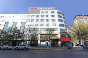 Unclassified image, 2 of 10, button - OYO Jingbian County Tianli Holiday Hotel (Jingbian County)