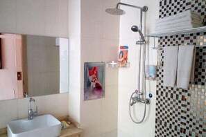 Bathroom - OYO Jingbian County Tianli Holiday Hotel (Jingbian County)