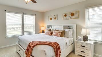 4 bedrooms, desk, iron/ironing board, travel crib