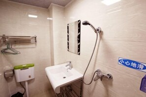 Bathroom - Wonton Hotel Yangshuo (Yangshuo)
