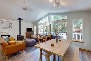 TV, fireplace, DVD player, table tennis