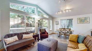 TV, fireplace, DVD player, table tennis