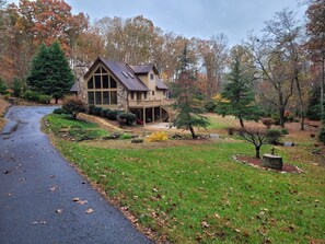 Exterior - Tranquil Park Like Setting Nestled in a Secluded Valley  License #008804 (Blairsville)