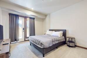2 chambres, lit parapluie, accès Internet, draps fournis