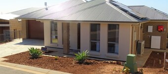 Sea Ya, Port Victoria