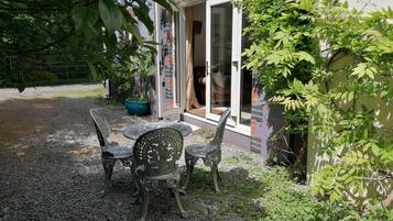 Cottage | Outdoor dining