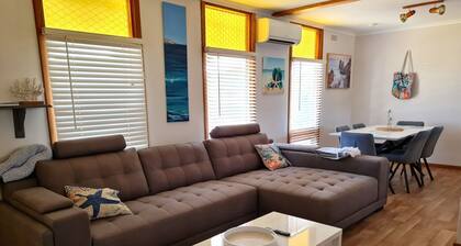 Lil Blue Beach House, Port Hughes