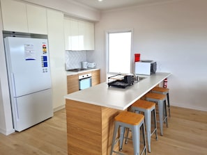 Mikrowelle, Geschirrspüler