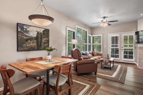 Interior - Desert Oasis - Pool, spa, more! (Tucson)