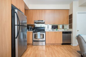 Interior - Cozy 1 Bedroom Townhouse (Mississauga)