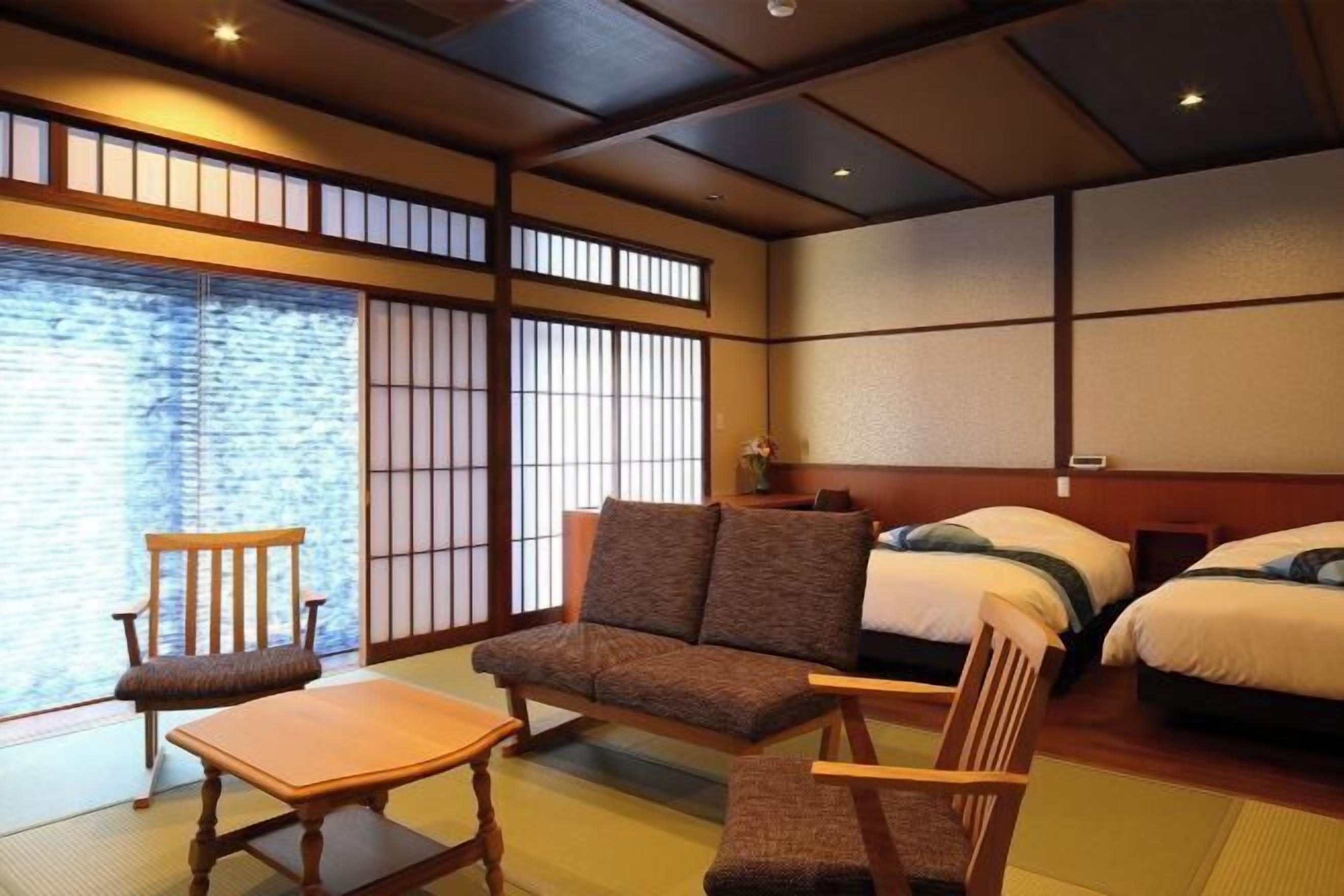 羽绒被、客房内保险箱、遮光窗帘、免费 WiFi