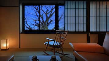 Deluxe Japanese Western Room | Balcony view