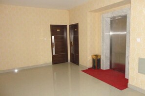 Unclassified image, 2 of 10, button - Senli Hotel (Sanmen)