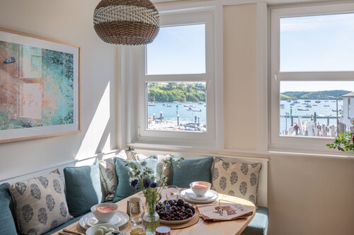 Slipways -  an apartment that sleeps 4 guests  in 2 bedrooms