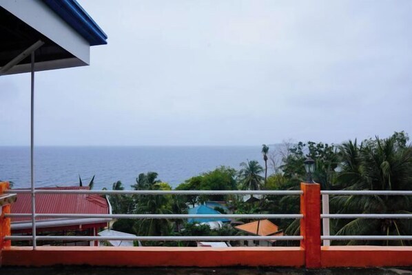 View from property - C Star Travellers Inn (Oslob)