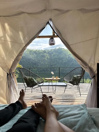 Comfort Cabin, 1 Queen Bed, Mountain View | Individually decorated