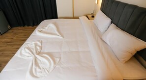 Deluxe Double Room, Balcony, Mountain View | Blackout drapes, iron/ironing board, free WiFi - Eternal Pyramids Hotels Group (Giza)