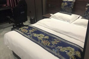 Room - XInTian (Lixin)