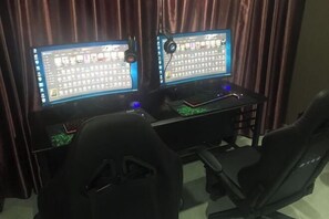 Room - XInTian (Lixin)