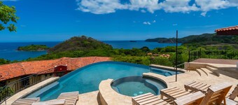 Ocean-View Villa, Infinity Pool & 7 Beaches