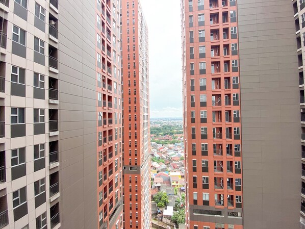 Exterior - Well Furnished Studio Apartment At Transpark Juanda Bekasi Timur (Bekasi)