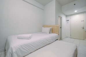 华丽开间 | 办公桌、免费 WiFi