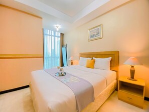 2 dormitoris, escriptori, planxa i posts de planxar i wifi gratuïta 