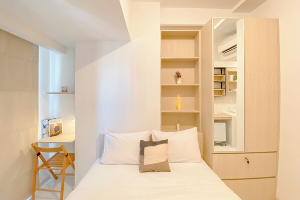 Deluxe Studio - Simply And Enjoy Living Studio At Tokyo Riverside Pik 2 Apartment (Teluknaga)