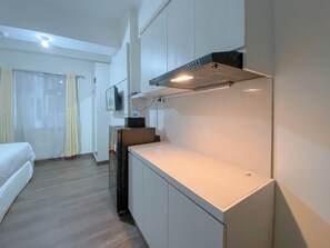 Deluxe Studio | Private kitchen