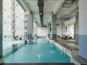 Hồ bơi ngoài trời 