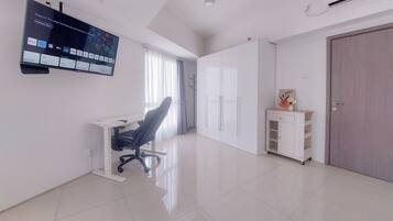Deluxe Apartment | 1 bedroom, desk, free WiFi