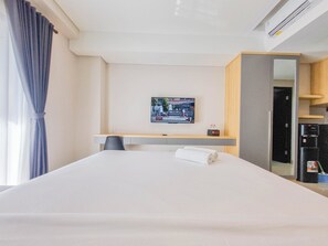 Studio Deluxe