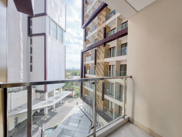 Exterior - Good And Cozy Studio At Patraland Amarta Apartment (Ngaglik)