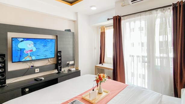 Deluxe Studio